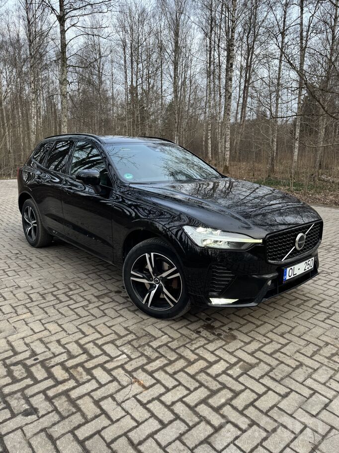 Volvo Xc60 2.0 B4 Awd 145 KW R-Design 2022.g
Tikko ievests Latvijā no Vāc