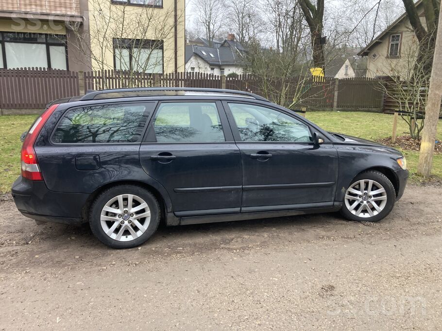 Volvo V50, 132Kw/179Zs, 2.4 dīzelis (5 cil. Volvo), 5-pak. automātiskā ātrum