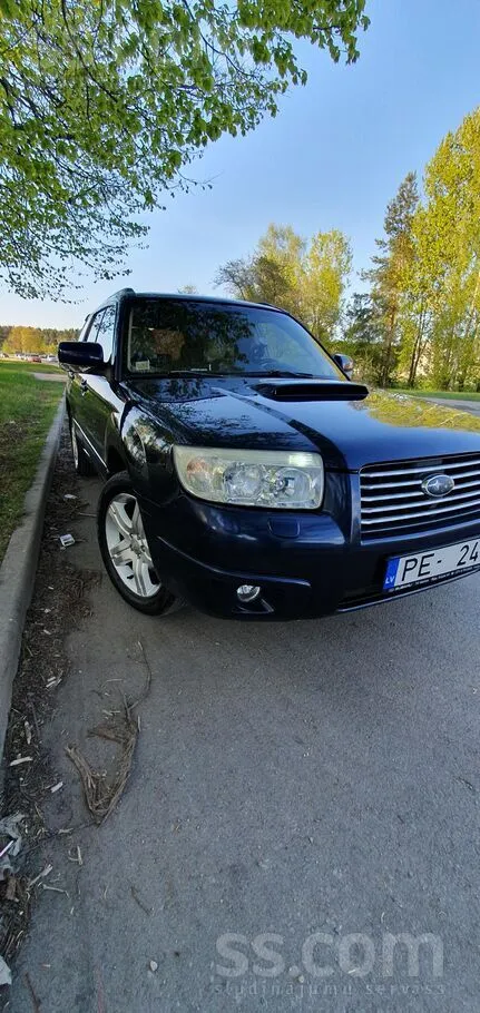 Subaru Продаю. Машина в хорошем тех. состоянии 2 комплект