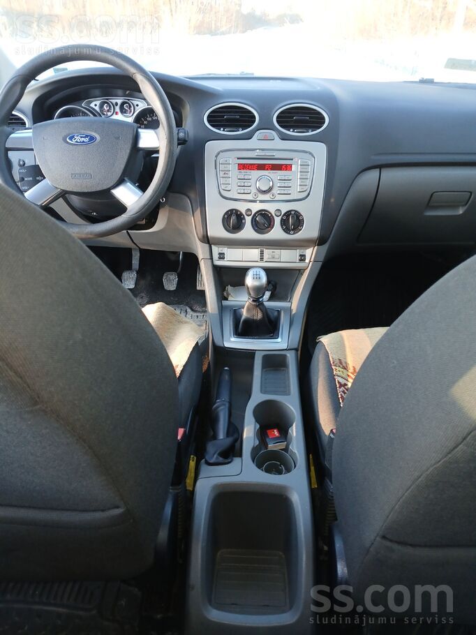 Ford Pārdod Ford Focus 2008, 1.6 benzīns, 165000 nobr.