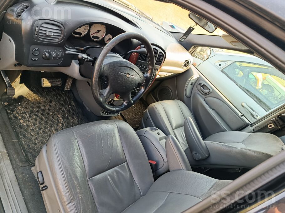 Chrysler Pārdod, tehniski labu auto darbojas gan uz gāzi ga