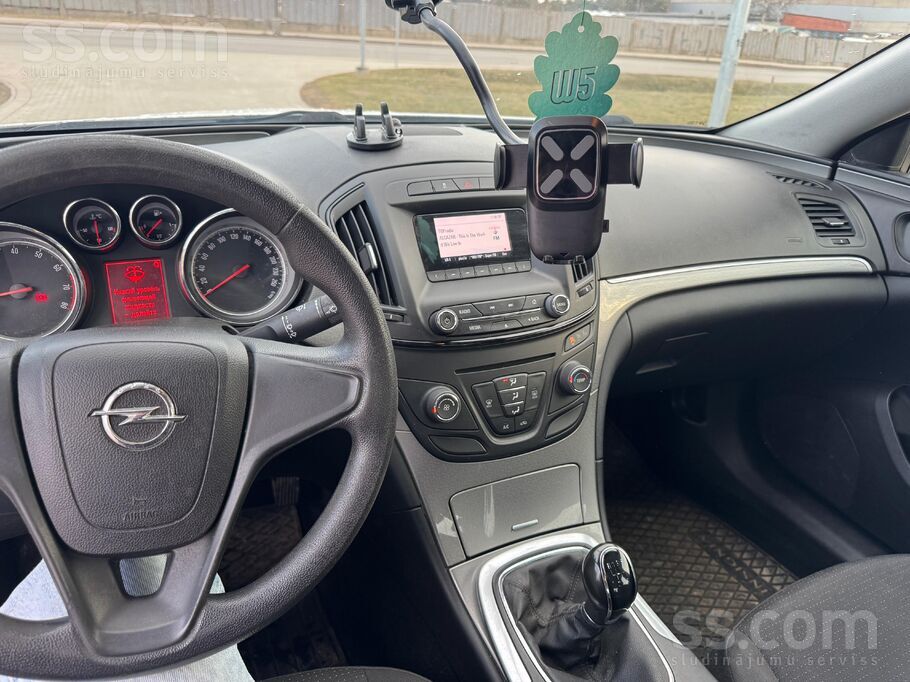 Opel Pārdodu Opel insignia limusine, tehniski labā stāv