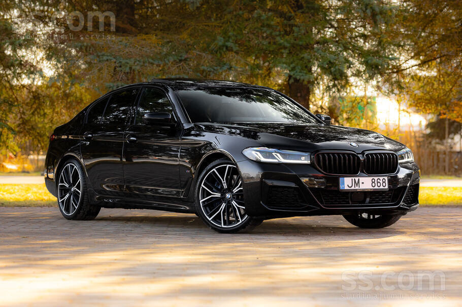 2021 BMW 545e xDrive M-Sport, Black Sapphire Metallic,
3.0l benzīna Plug-I