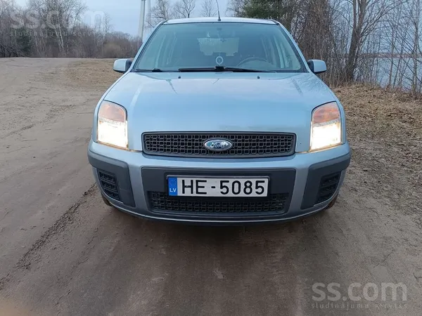 Ford Viens īpašnieks. nomainitas visas eļļas un filtri.