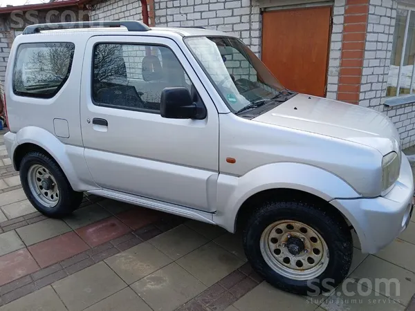 Suzuki Pārdod auto bezceļiem , mežiem . Svaiga TA , jauns