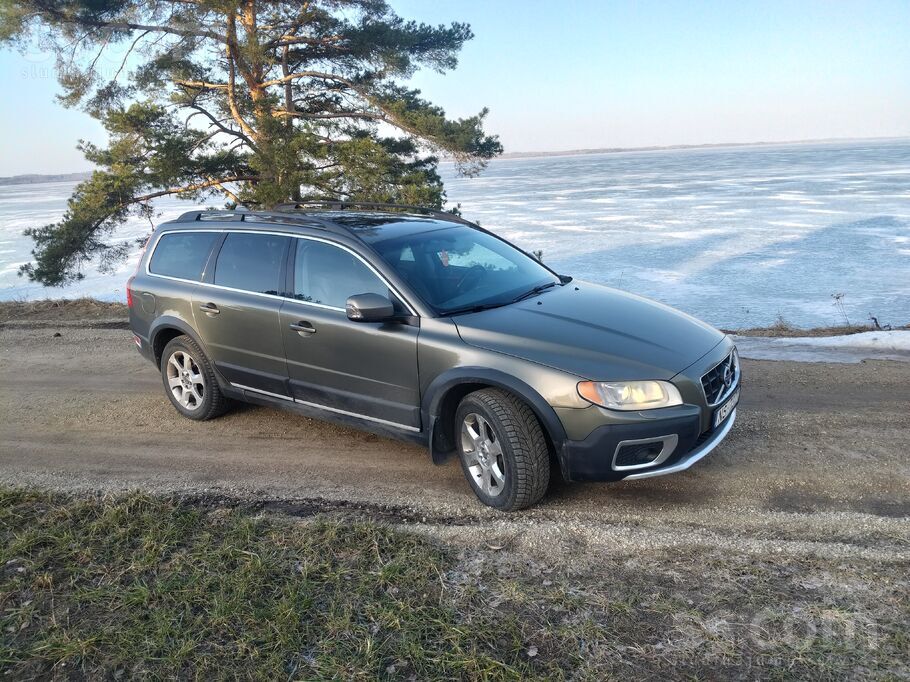 Volvo Volvo xc70 2.4 158kw D5. Машина в хорошем состояни