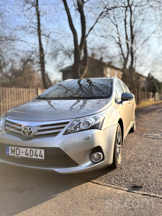 Toyota Расход - 6, 5 литров. 