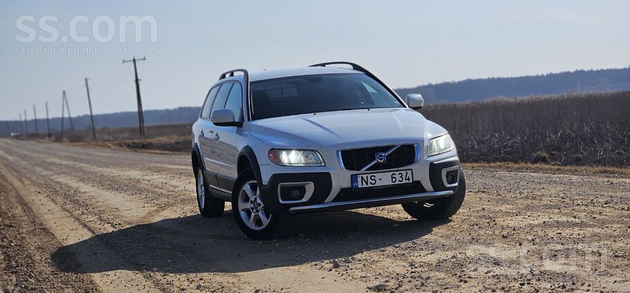 Volvo Pārdod Volvo Xc70 D5 Awd 136 kW, manuālā kārba. 