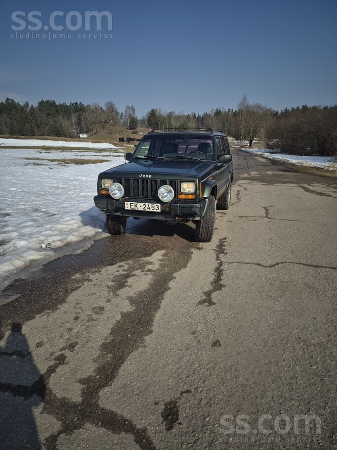 Jaunas atsperes un amortizatori - priekšā un aizmugurē, lifts, jauns radiato