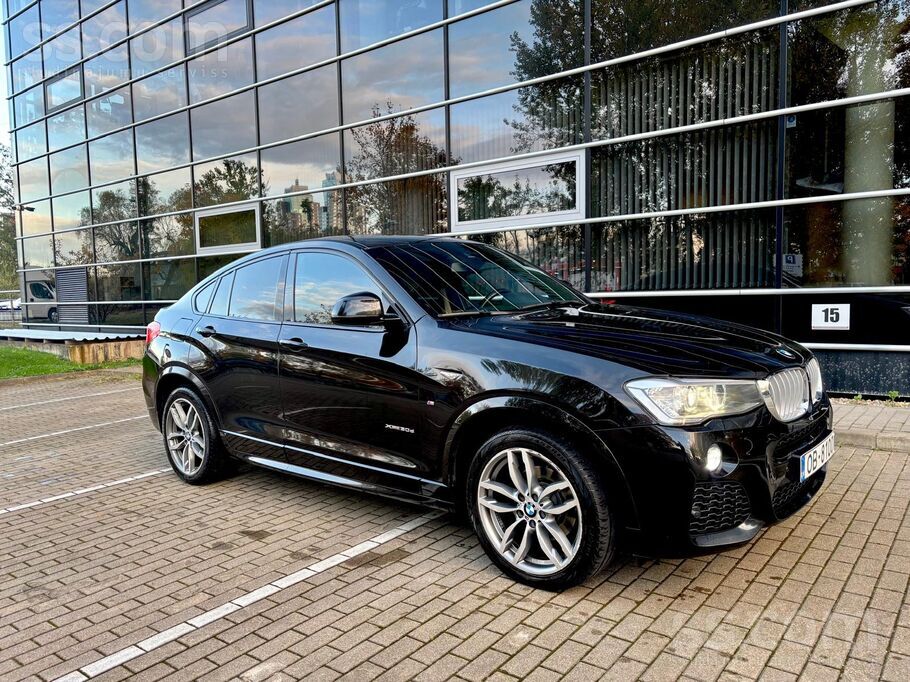 BMW X Drive, krēmkrāsas ādas salons, visas apkopes tik