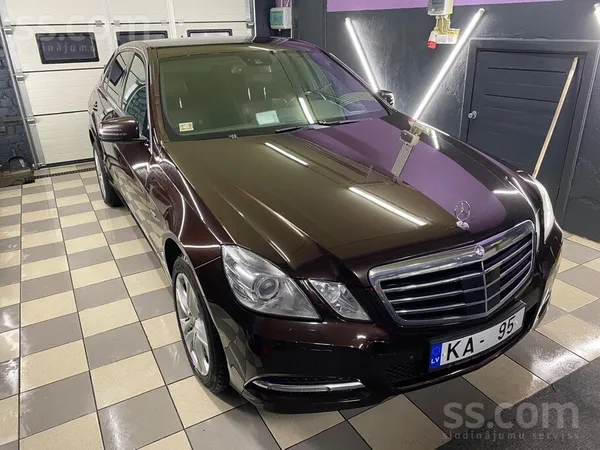 Mercedes E350 4matic 195kw jaudīgs un ekonomisks. Mašīna la