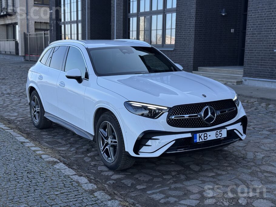Ļoti pilna komplektācija- Amg paka salonā, Amg paka ārpusē, adaptīvā kruīzko