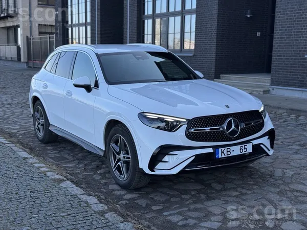 Mercedes Ļoti pilna komplektācija- Amg paka salonā, Amg pak