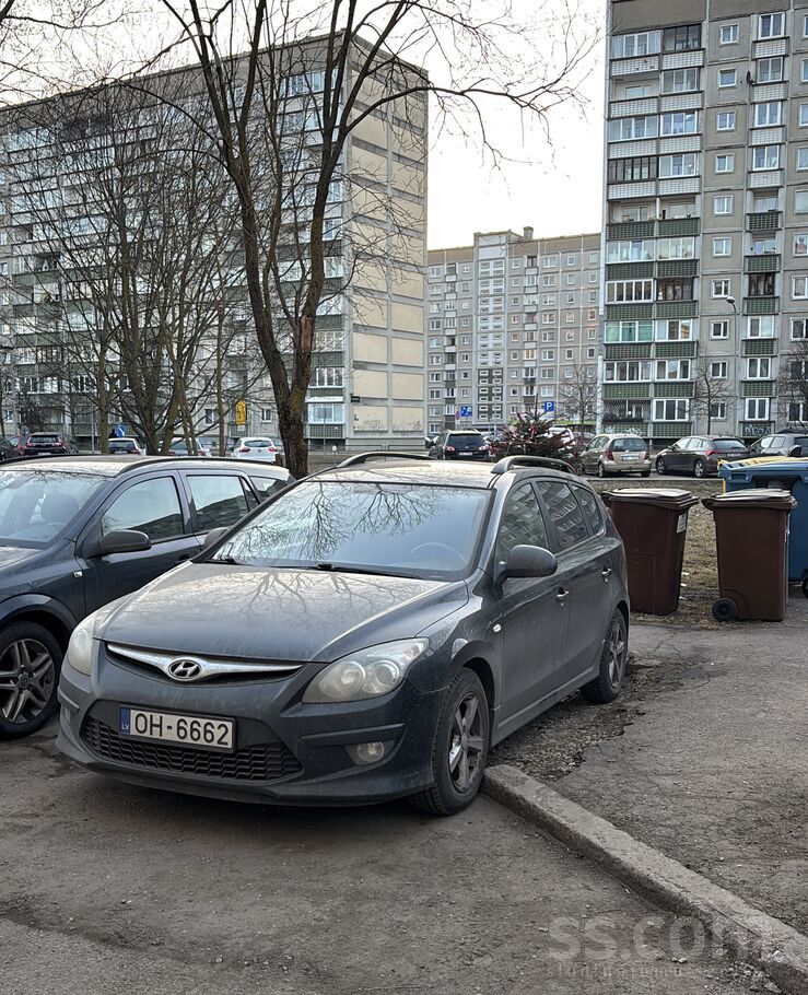 Hyundai Pārdodu ekonomisku Hyundai i30 CW ar 1.6 dīzeļmoto