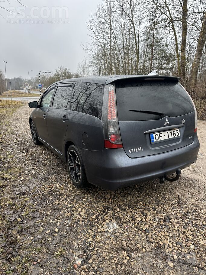 Auto labā tehniskā un vizuālā stāvoklī, kondicionieris un viss pārējais strā