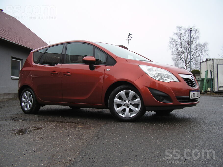 Opel Tikko no Holandes. Opel Meriva. 1.4i. 88kw-120z/s.
