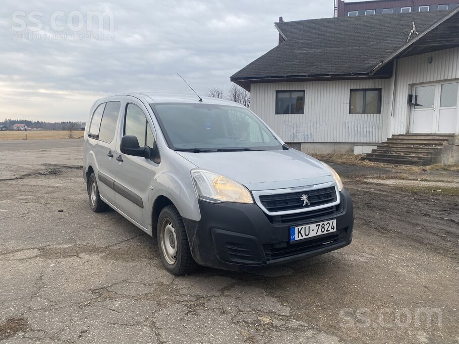 Peugeot Pārdod labu un ekonomisku darba aparātu. Tehniski 