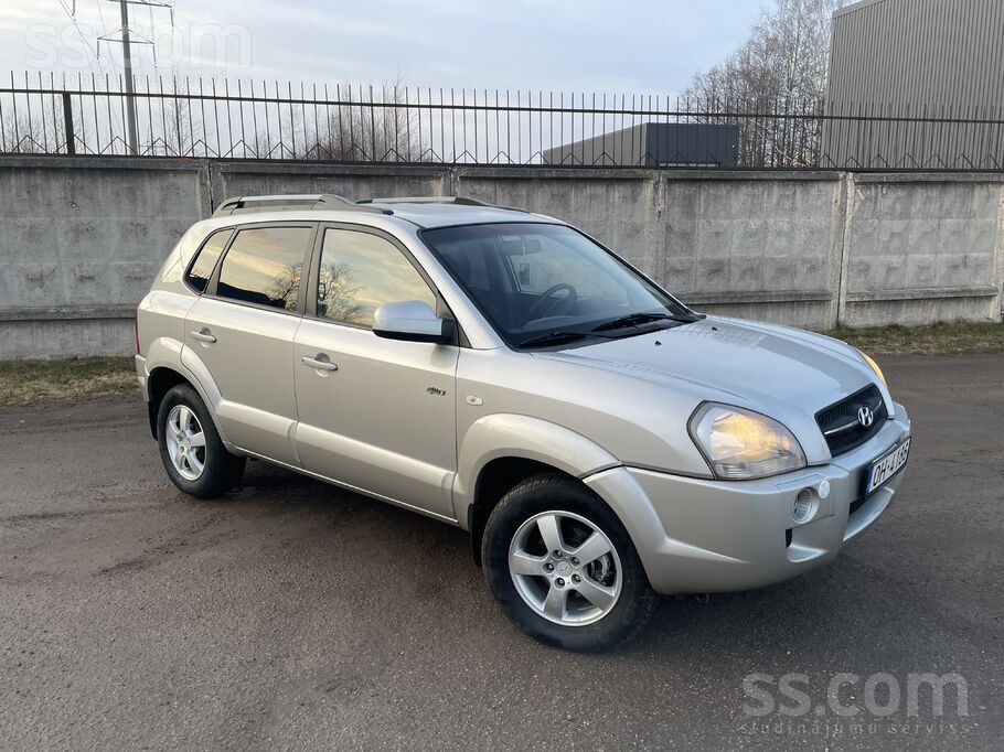 Tikko no Vācijas, 
Hyundai Tucson 4x4, ar mazu oriģinālu nobraukumu 203 t.