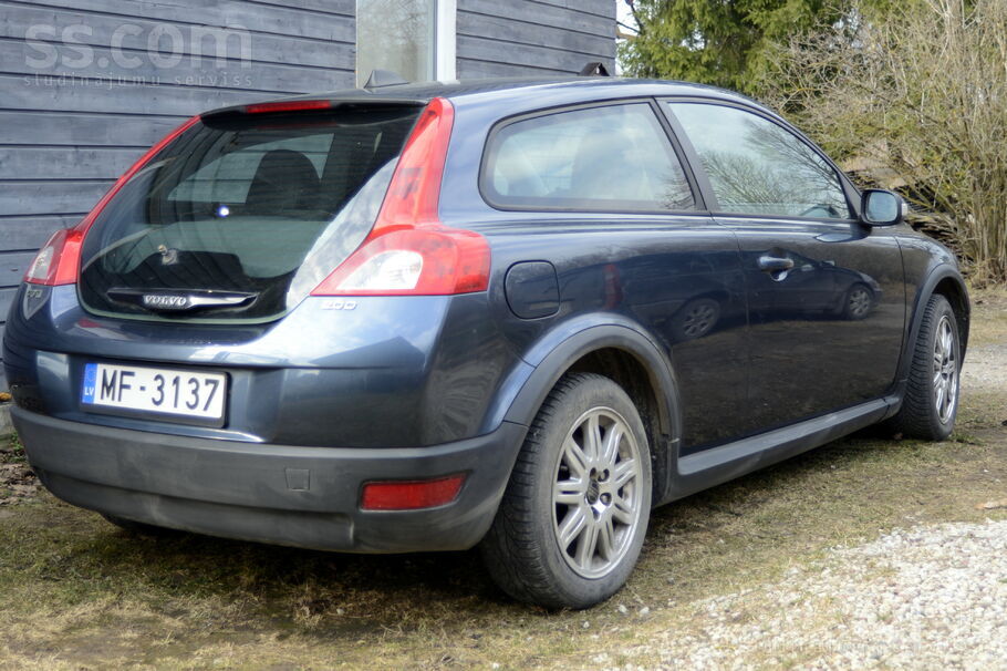 Volvo Latvijā no 2019 gada, salons nav nodilis, bet nepi