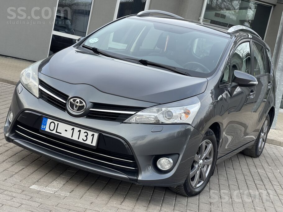 Pārdodu Toyota Verso 2, 0 d 82 kw . Automašīna atvesta no Danijas . Latvija
