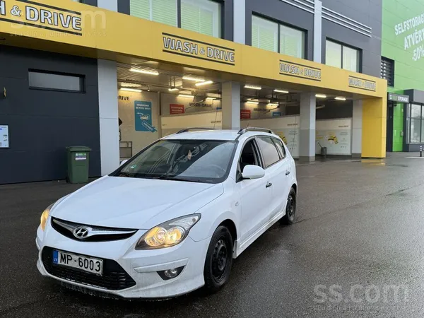 Hyundai Pārdodu ekonomisku un uzticamu 2010. gada dīzeļa a