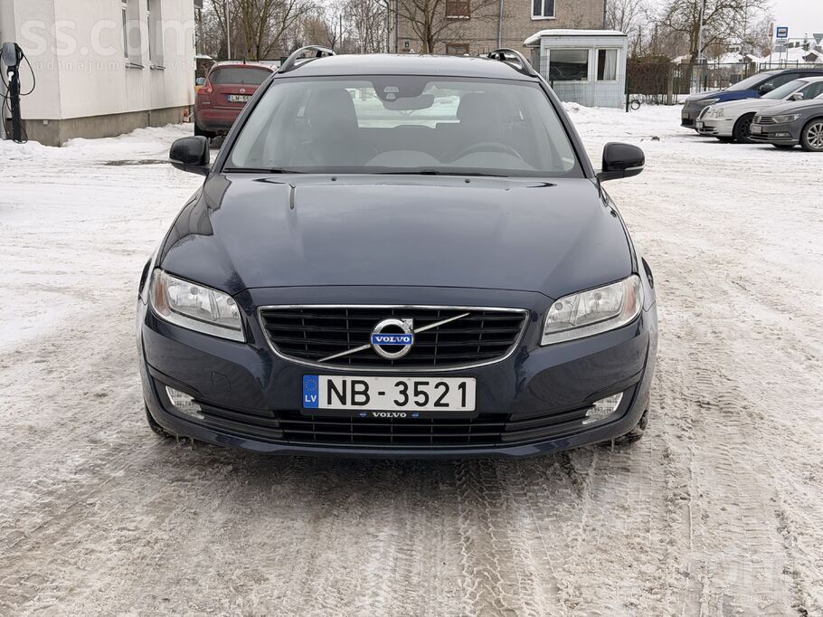 Facelift v70 133kw dīzelis ar mehānisko 6 ātrumu pārnesumkārbu
Labi aprīkot