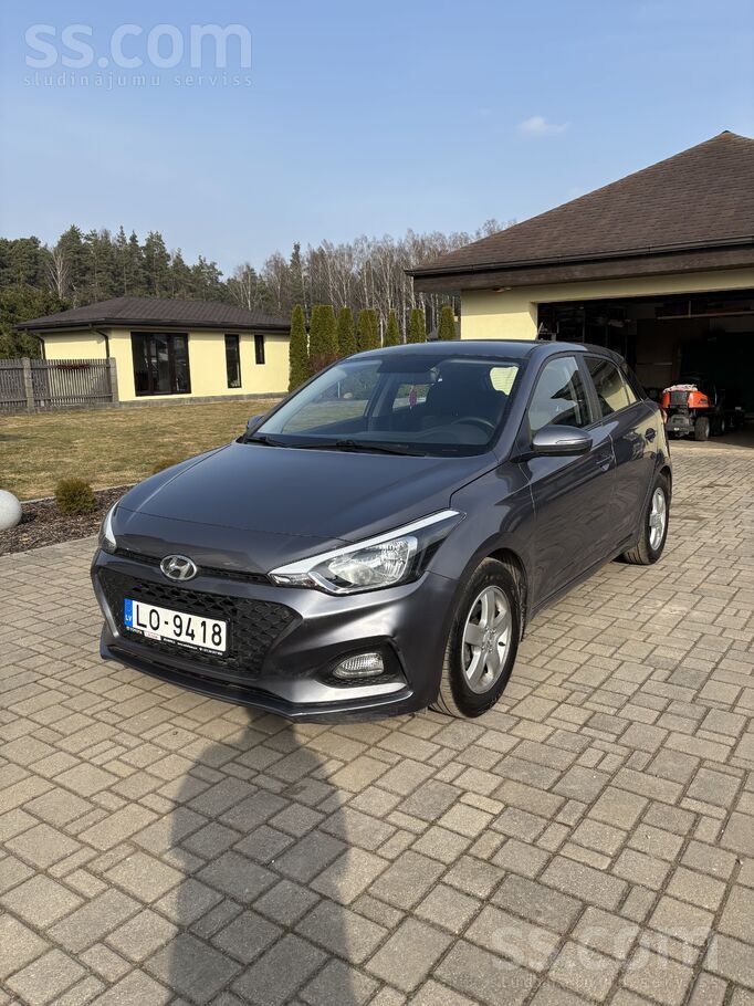 Pārdodu Hyundai i20, 2018. gads. 

1.2 benzīna dzinējs, manuālā ātrumkārba