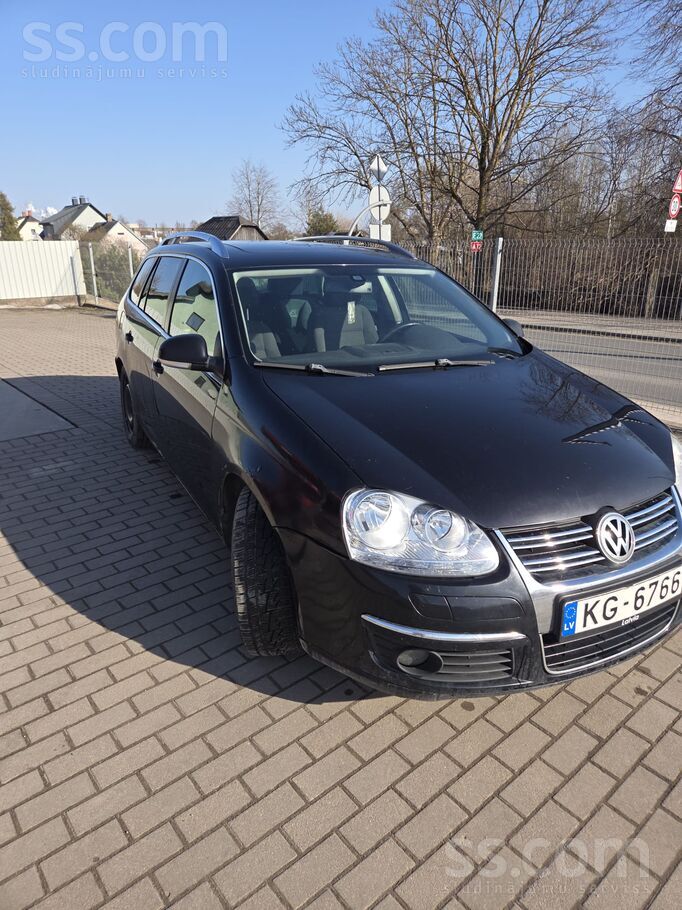 Volkswagen Volkswagen Golf – ekonomisks un uzticams auto ar s