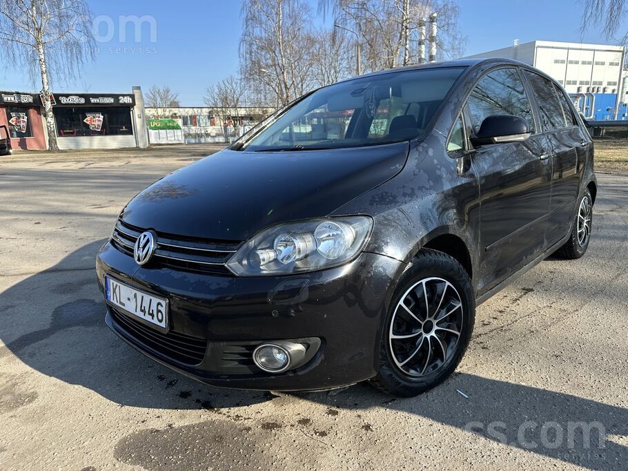 Volkswagen VW golf plus 2010 gada ar ņipro 1.6 dīzeli. Melns 
