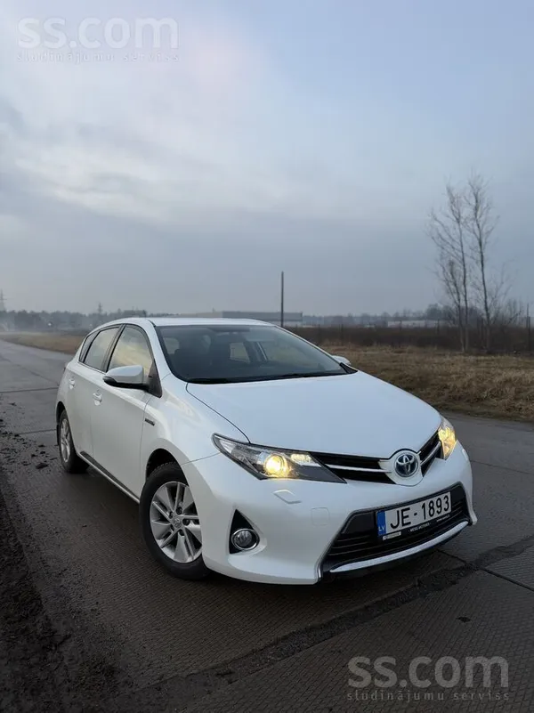 Toyota Toyota Auris 1.8 Hybrid. 
