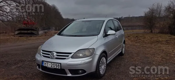 Volkswagen Ir iespēja iegādāties šo auto. Auto ir labi piemēr
