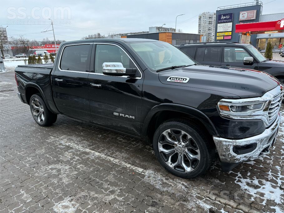 Dodge Продаю Ram 1500 Longhorn пикап с полным оборудован