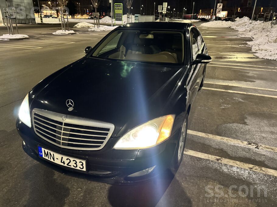 Mercedes Хорошее техническое и визуальное состояние , все р