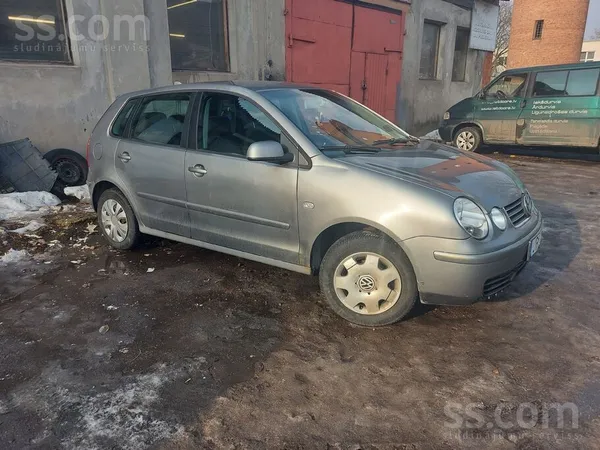 Volkswagen Заменены Передние пружины, подушки.