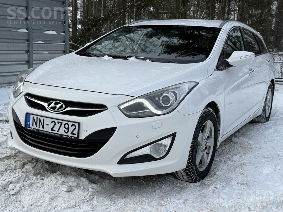 Pārdodas I40 1.6/ 100kw dīzeļa dzinēju. Auto skaistā baltā krāsā.
Auto aps