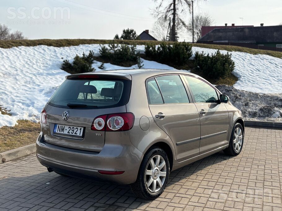 Tiek pārdods labā stāvoklī esošs Volkswagen Golf Plus 1.6 Tdi, 77 Kw, 2010.