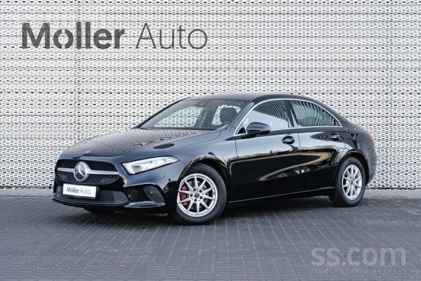 Mercedes Mercedes-benz A180 1.8D. Servisa Vēsture. 