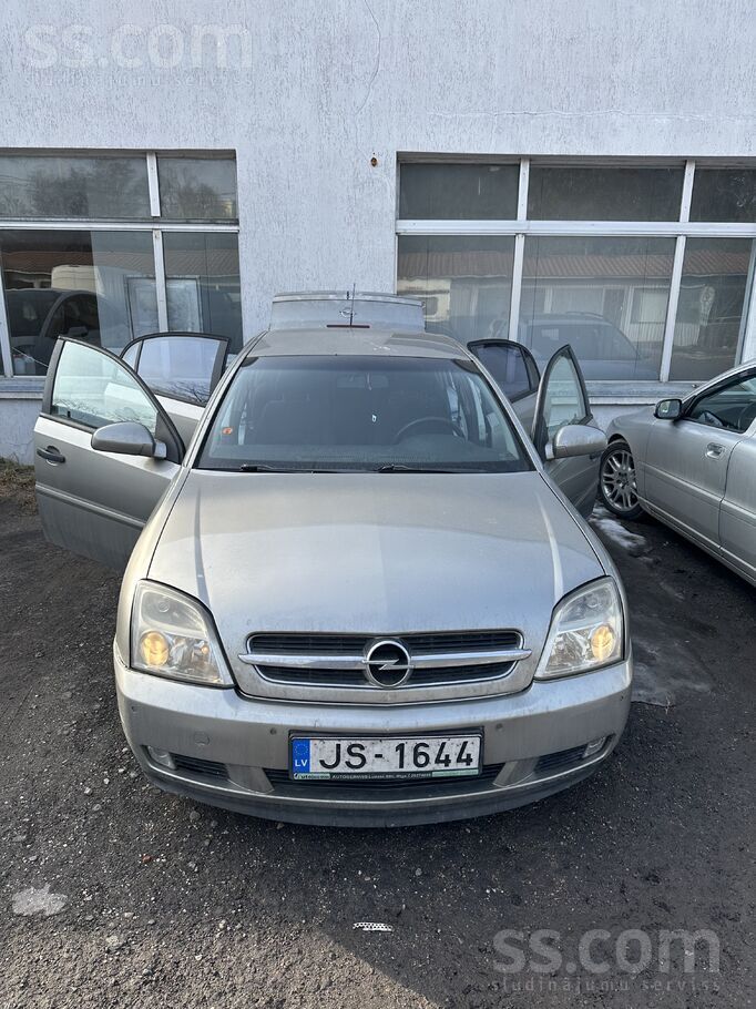 Снят с учёта, налог за 2025 год оплачен. Машина на ходу. Без тех. осмотра. П