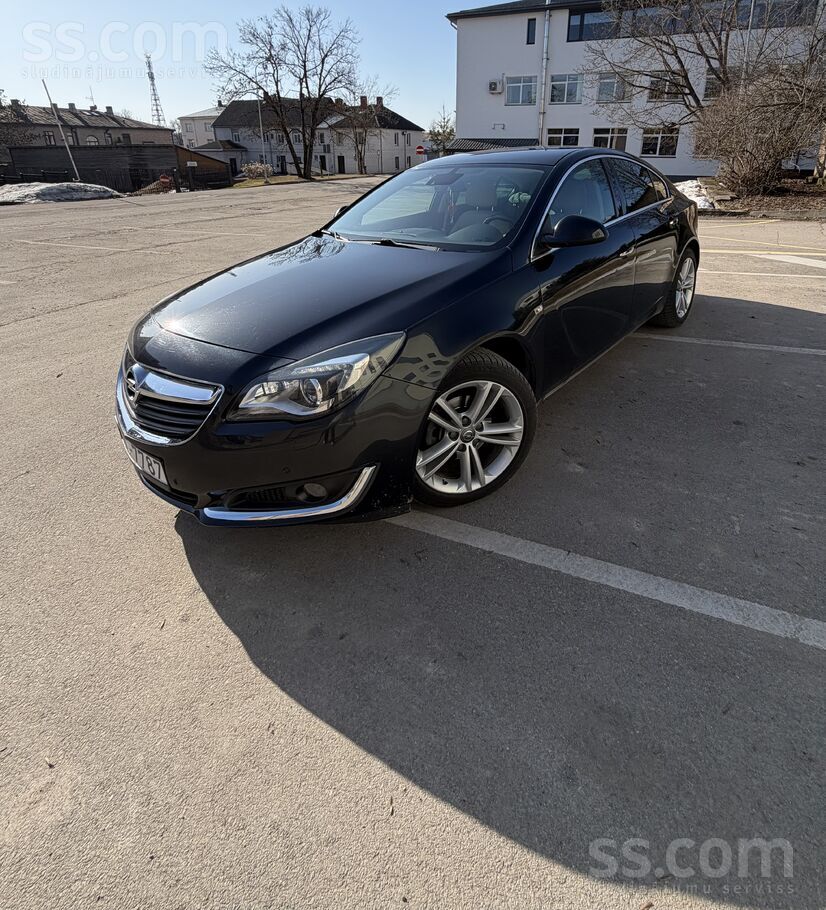Opel Pārdodu Opel Insignia Limousine HB ļoti labā stāvo