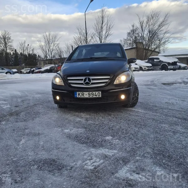 Mercedes Mašīna nav sapuvusi. Jauna Ta. Motors, Kārba ļoti