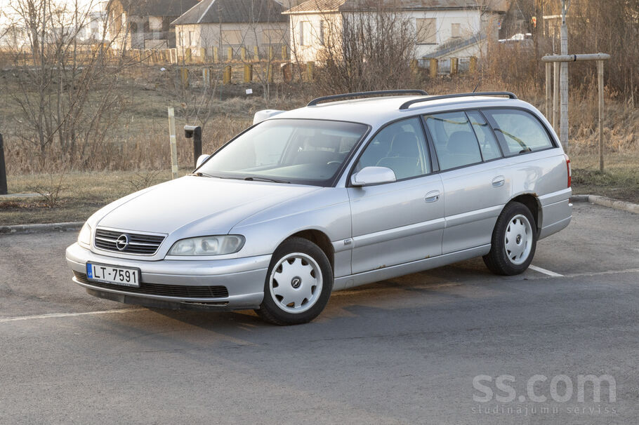 Pārdodu Opel Omega 2004. gads. Latvijā no 2019. gada, šeit esmu vienīgā īpaš