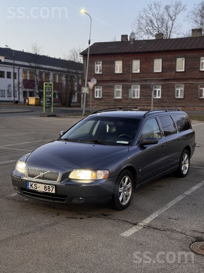 Volvo Pārdodu Volvo V70 2003.gada, automāts, 2.5 turbo b