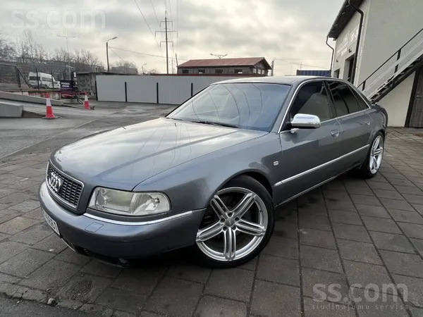 Audi Audi S8 D2 V8 4.2 bendzins/gāze 265kw 360zs 2001 g
