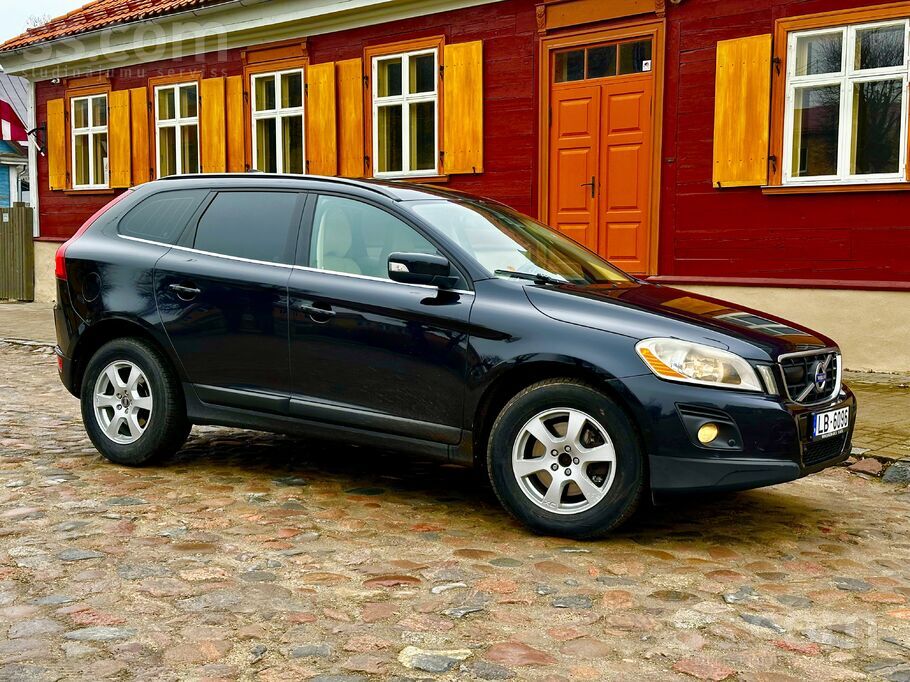 Volvo Pārdod Volvo Xc60 ar uzticamu D5 dīzeļdzinēju (5ci