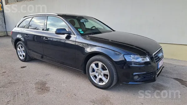 Audi Perfekts auto tikko no Vācijas Audi A-4 1.8i , / 1