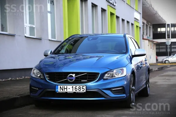 2.0d/133kw, R-Design, digitālais spidometrs, melnie griesti, sakabes āķis, p