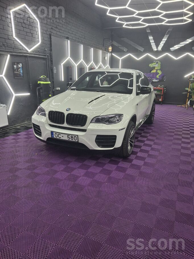 BMW Teicamā tehniskā un vizuālā stāvoklī. Auto nopulēt