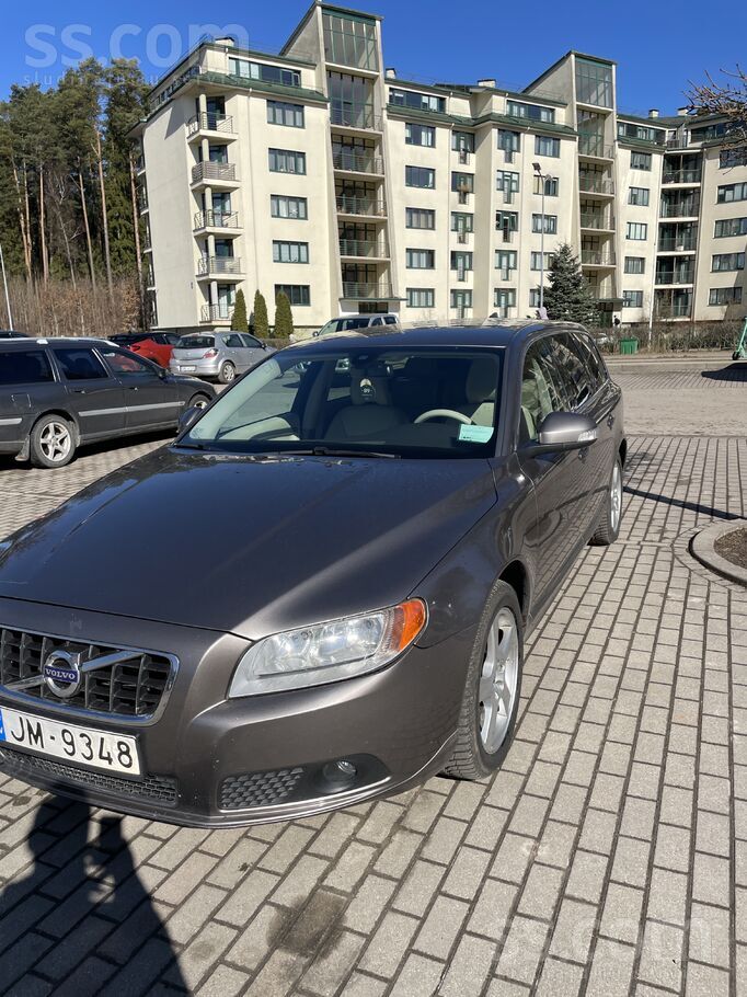 Pārdodu Volvo V70, 2010. gads, 2.0 d, 120 kW (163 zs, 5 cilindri), 289 K km,