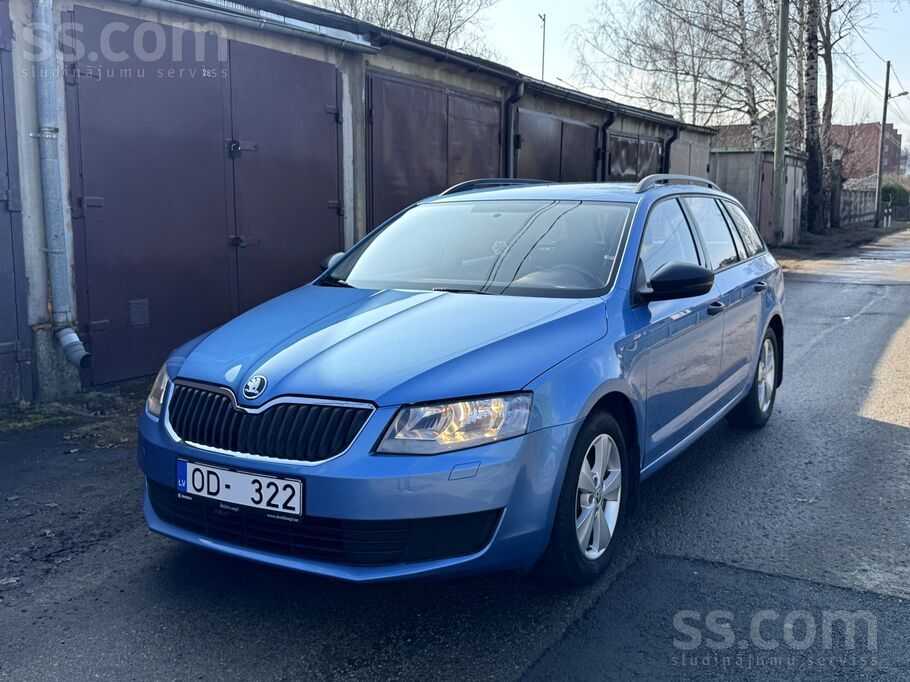 Skoda Pārdodu vectēva mašīnu. Ļoti kopts un akurāts auto