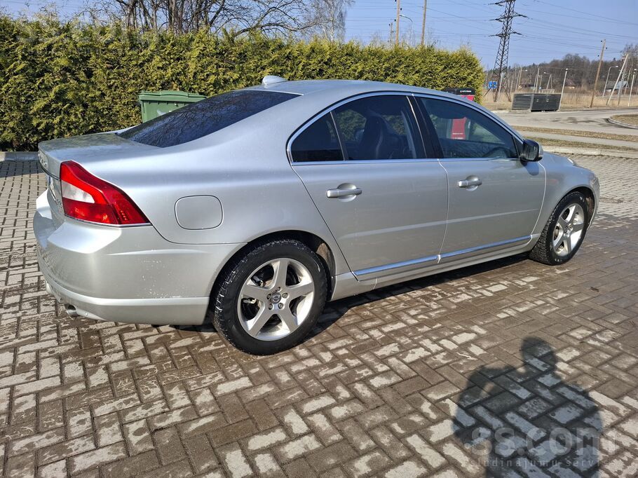 Volvo Pārdodas Volvo S80 2.4 dīzelis 158kw 215zs Tikko v